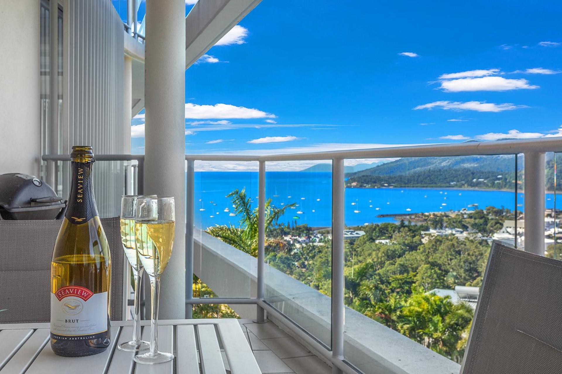 Serenity Views Airlie Beach Esterno foto